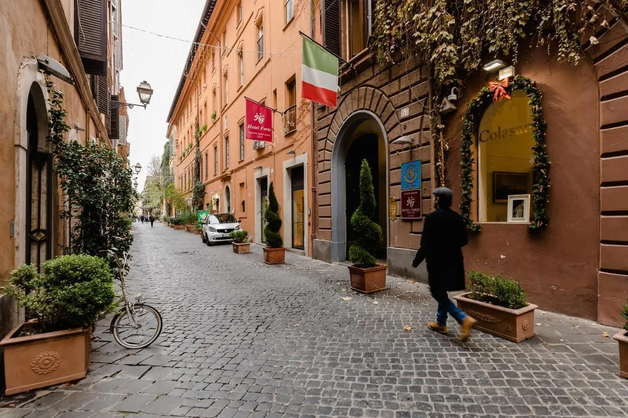 A World Aparts - 61 Margutta Roma 0*,  Italia