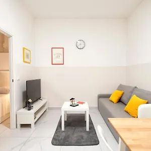 Genova Loft, Centre Shopping District Aeroporto di Catania Fontana Rossa